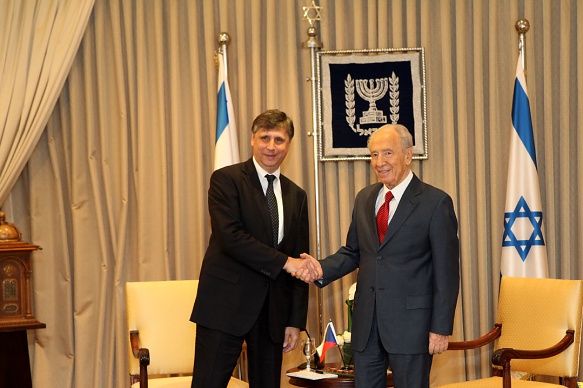 Premiér Jan Fischer a izraelský prezident Šimon Peres, 22.7.2009