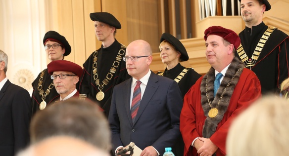 Premiér Bohuslav Sobotka zahájil ve čtvrtek 29. září 2016 v Akademii múzických umění v Praze nový akademický rok 2016/2017.