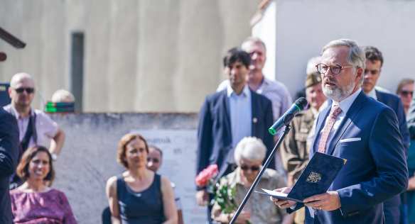 Projev premiéra Fialy na slavnostním otevření Památníku třem odbojům a protinacistickému odbojáři, generálu Josefu Mašínovi