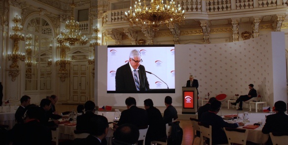 On Wednesday 13th November 2013, Prime Minister Jiří Rusnok took part in a Chinese Investment Forum in the Spanish Hall at Prague Castle.