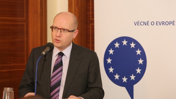 Premiér Bohuslav Sobotka na Mezinárodním sympoziu o zahraničních investicích dne 19. února 2015.