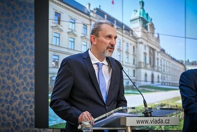 Ministr pro legislativu Michal Šalomoun na tiskové konferenci vlády, 31. 8. 2022