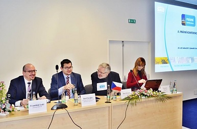 Ministr Jan Chvojka se v Brně zúčastnil II. právní konference Svazu měst a obcí ČR
