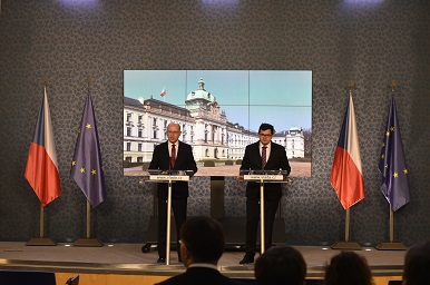 Jmenování do úřadu - tisková konference s premiérem na ÚV ČR