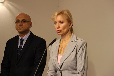 Premiér Sobotka a další členové vlády dnes diskutovali s více než padesátkou starostů měst a obcí o sociálním vyloučení