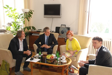 Ministr Dienstbier přijal polskou zmocněnkyni pro rovné zacházení