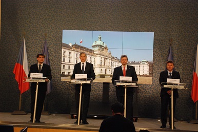 Tisková konference po setkání ministra Jiřího Dienstbiera a profesních komor