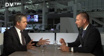 Rozhovor ministra Dienstbiera v internetové televizi DVTV o služebním zákonu