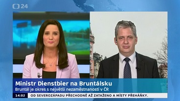 Studio ČT 24: Ministr Jiří Dienstbier přijel na pracovní návštěvu na Bruntálsko