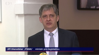 ČT 1 (Události): Zákon o celostátním referendu