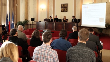 Další krok v boji proti korupci: připomínkové řízení v rukou veřejnosti