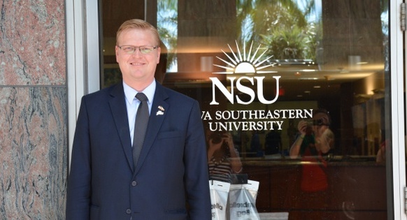 Vicepremiér Bělobrádek navštívil Nova Southeastern University v Miami