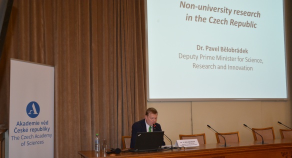 Vicepremiér Bělobrádek na konferenci Non-University Research: Present and Future