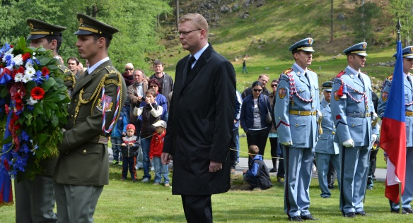 Vicepremiér Bělobrádek na pietní akci při příležitosti 73. výročí vyhlazení Ležáků Zdroj: Památník Lidice