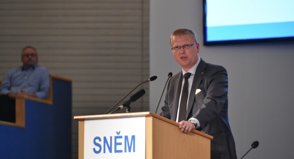 Vicepremiér Bělobrádek na Sněmu Svazu průmyslu a dopravy ČR