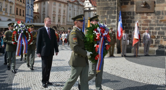 Vicepremiér Bělobrádek na pietní akcí k výročí Pražského povstání