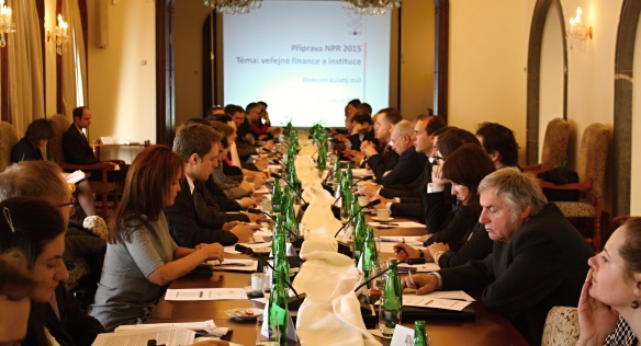 Kulaté stoly k přípravě Národního programu reforem 2015 se uskutečnily od 16. do 18. února.