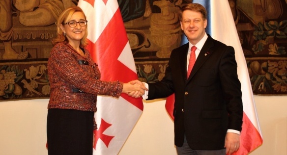 Gruzínská ministryně zahraničních věcí Tamar Beruchashvili se státním tajemníkem Tomášem Prouzou.