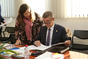Premiér Babiš diskutuje se státní tajemnicí pro evropské záležitosti Milenou Hrdinkovou před začátkem summitu,12. prosince 2019.
