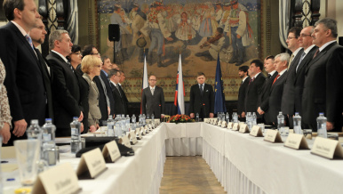 24. dubna 2014: Společné jednání české a slovenské vlády ve Skalici. Zlepšování vztahů se sousedy je jedna z priorit české vlády.