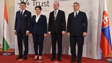 8. června 2016: Summit předsedů vlád zemí Visegrádské skupiny v Praze.