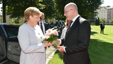 25. srpna 2016: Přijetí německé kancléřky Angely Merkelové na Úřadě vlády ČR.