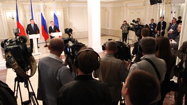 Prime Minister: Czech companies offer Western quality at Eastern prices
