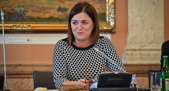 Ministryně pro vědu, výzkum a inovace Helena Langšádlová na jednání RVVI, 27. října 2022.