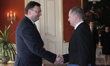Premiér Petr Nečas uvedl do funkce nového ministra školství, mládeže a tělovýchovy Petra Fialu