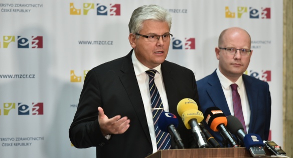 Tisková konference po bilanční schůzce premiéra Sobotky s ministrem zdravotnictví Ludvíkem, 13. září 2017.
