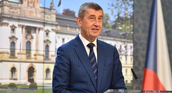 Předseda vlády Andrej Babiš na tiskové konferenci po jednání vlády, 23. dubna 2018. 