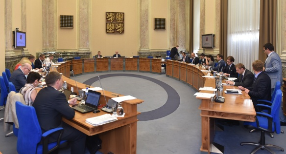 Před jednáním vlády, 21. června 2017.