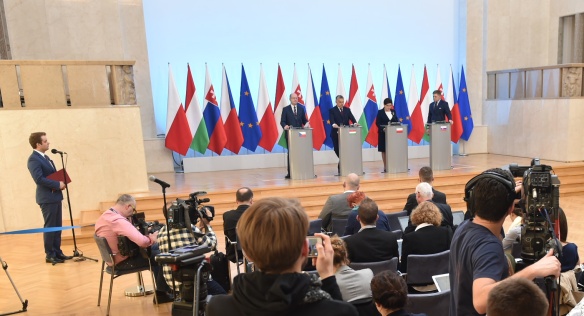 Tisková konference předsedů vlád zemí Visegrádské skupiny, 28. března 2017.