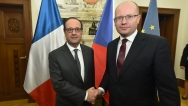 Premiér Sobotka a prezident Hollande v Kramářově vile dne 30. listopadu 2016.