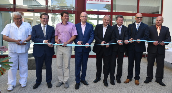 Předseda vlády Bohuslav Sobotka Premiér otevřel nové Centrum magnetické rezonance v Nemocnici Kyjov, 28. srpna 2016.