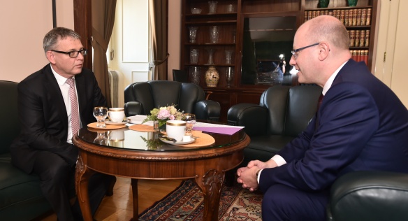 Premiér Bohuslav Sobotka jednal s ministrem zahraničních věcí Lubomírem Zaorálkem, 28. srpna 2017.
