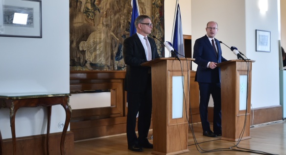 Tisková konference po schůzce premiéra Sobotky s ministrem zahraničních věcí Zaorálkem, 28. srpna 2017.