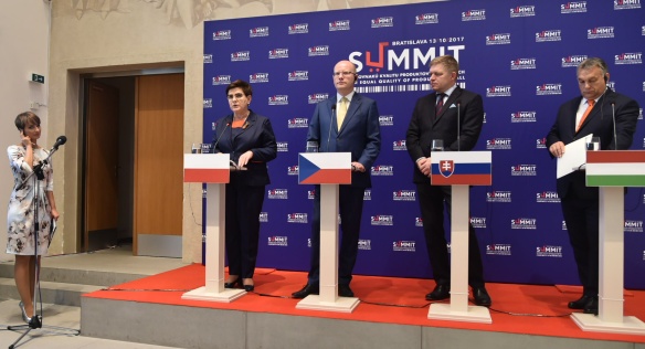 Tisková konference předsedů vlád zemí V4, 13. října 2017.
