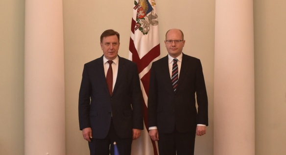 Prime Minister Bohuslav Sobotka met with the Latvian Prime Minister Māris Kučinskis, 5 November 2016.