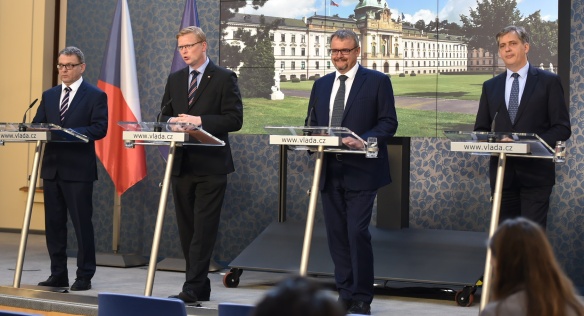 Tisková konference po jednání vlády 11. července 2016.