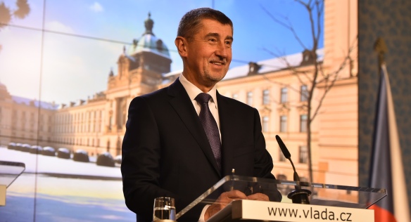 Předseda vlády Andrej Babiš na tiskové konferenci po jednání vlády, 18. prosince 2017. 