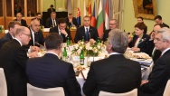V Praze se uskutečnil summit předsedů vlád zemí V4, kterého se také zúčastnili lídři Makedonie a Bulharska, 15. února 2016.