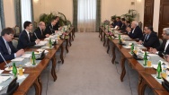Premiér Bohuslav Sobotka se setkal s ministrem zahraničních věcí Íránu Mohammadem Javadem Zarifem, 11. listopadu 2016.