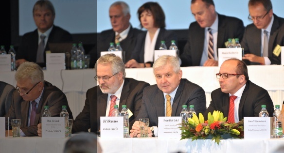 Předseda vlády Jiří Rusnok se ve čtvrtek 19. září 2013 zúčastnil sněmu Svazu měst a obcí České republiky v Českých Budějovicích.