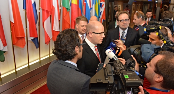Comment by the Prime Minister before the meeting of the European Council, 17. December 2015.