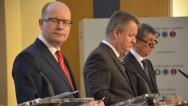 Tisková konference po jednání vlády 3. února 2016.