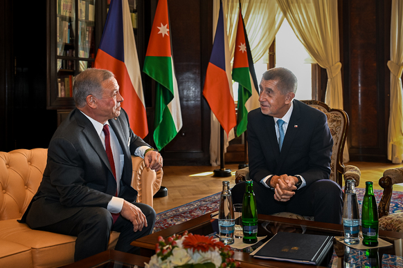 Český premiér Andrej Babiš na jednání s jordánským králem Abdalláhem II. v Kramářově vile, 18. září 2026.