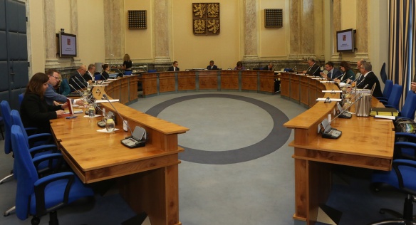 Vláda na jednání v pondělí 30. září 2019 schválila mimo jiné návrh zákona o sčítání lidu, domů a bytů v roce 2021.