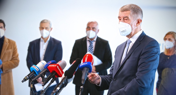 Tisková konference k obnovení provozu očkovacího centra v pražské O2 areně, 3. prosince 2021.