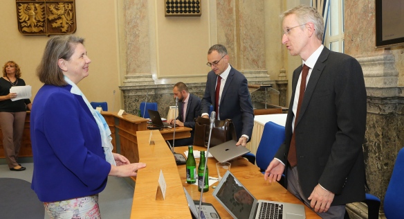 Rada vlády projednávala postup hodnocení výzkumu v roce 2019 a skloubení vědecké profese s rodičovstvím, 29. listopadu 2019. 